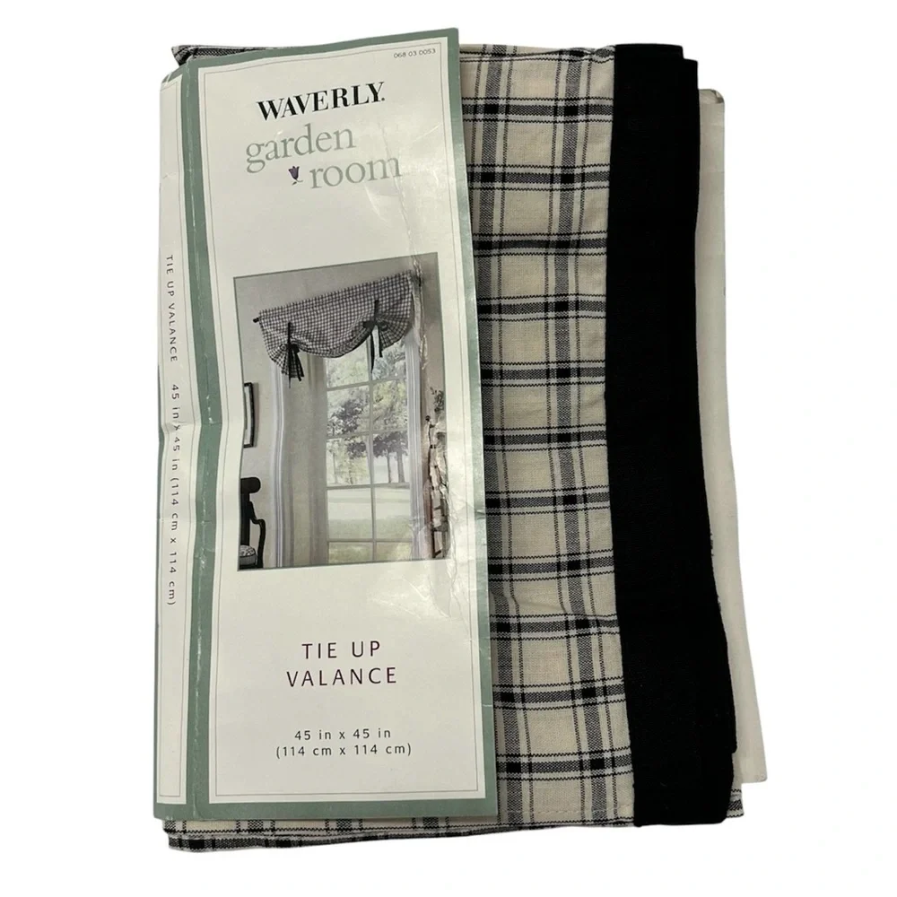 Waverly garden room Tie Up Valance 45” x 45” Wellington Plaid New Not In Package